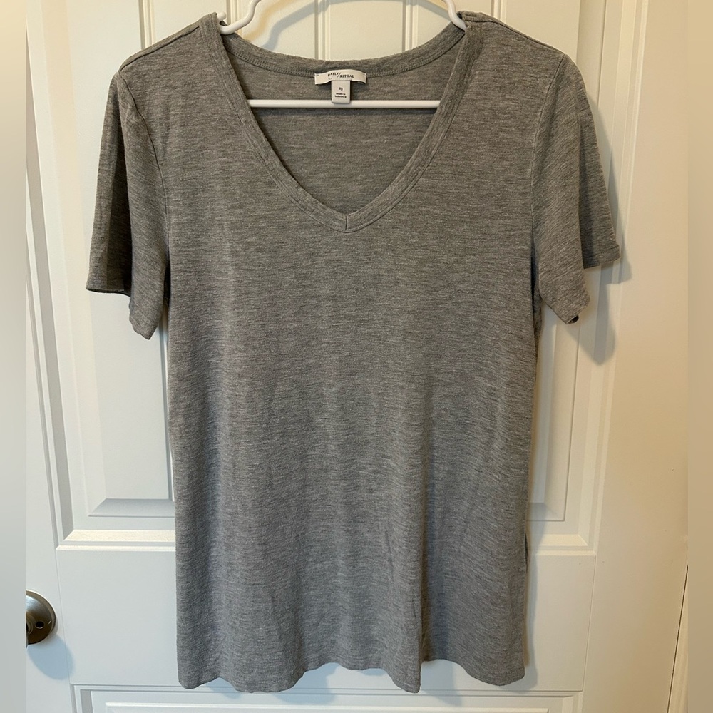 Daily Ritual Heather Gray V-Neck Top